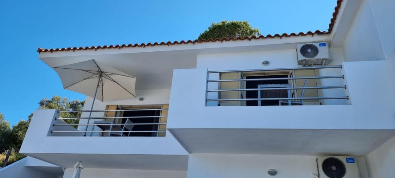 Skiathos Lagoterra Apartments Bagian luar foto