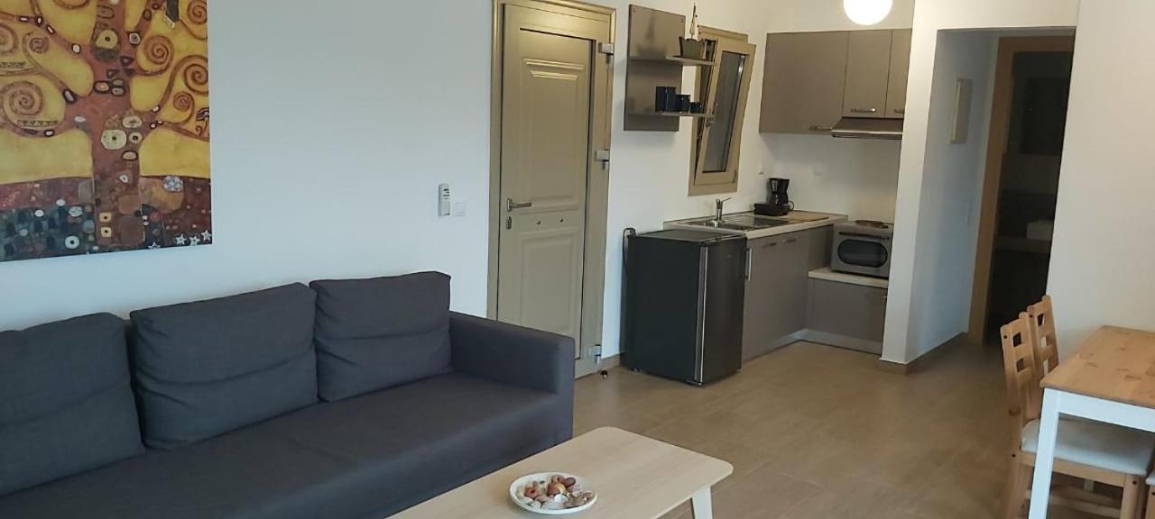 Skiathos Lagoterra Apartments Bagian luar foto