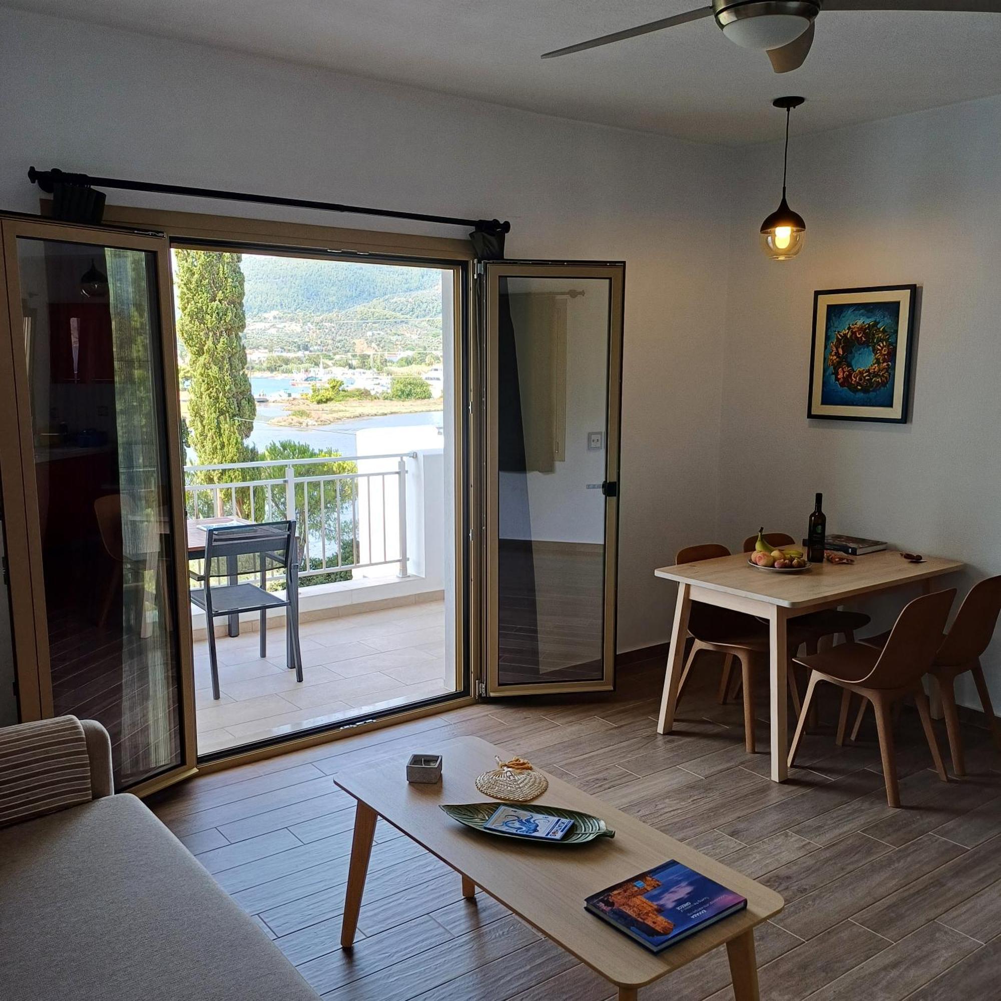 Skiathos Lagoterra Apartments Bagian luar foto