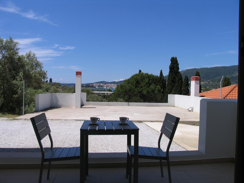 Skiathos Lagoterra Apartments Bagian luar foto